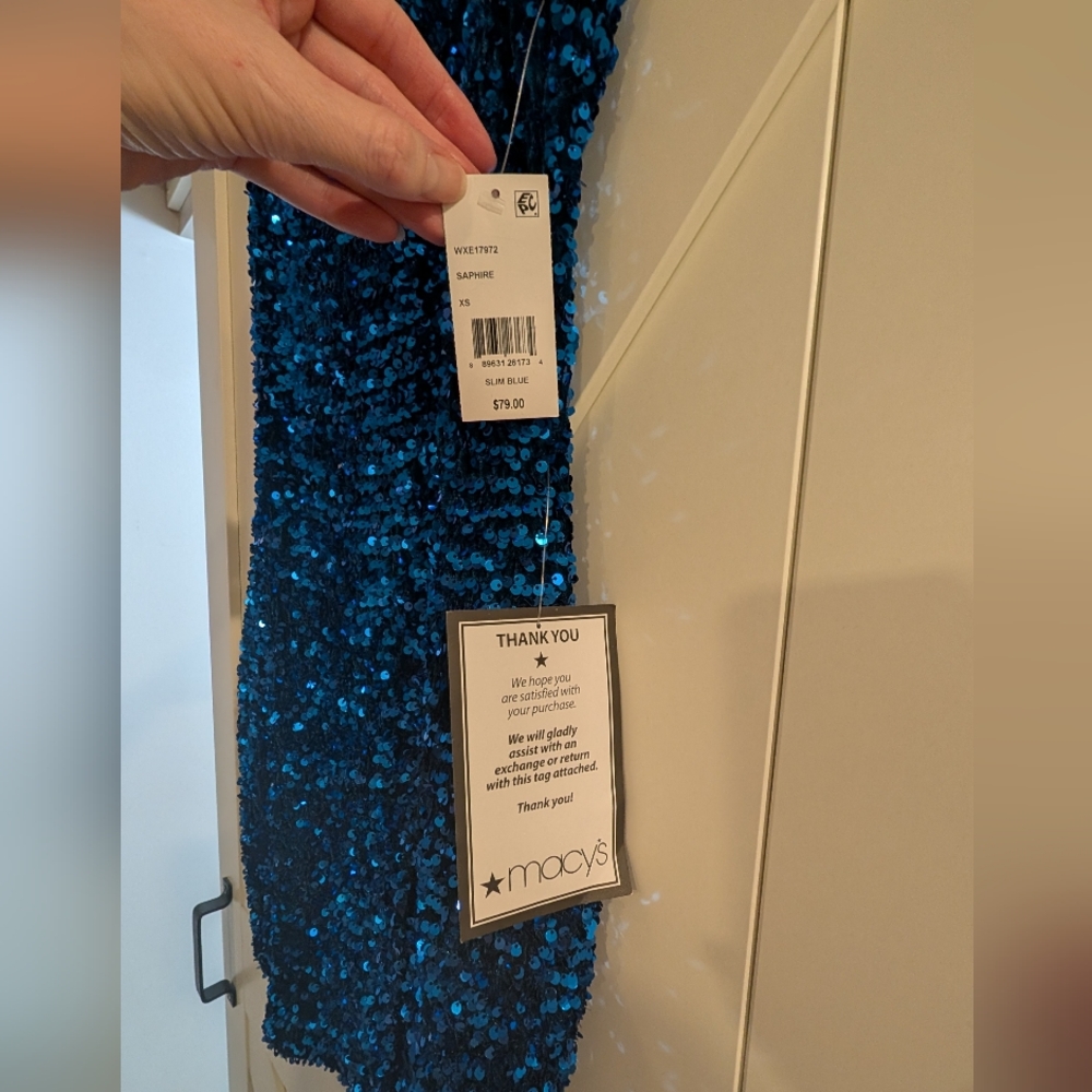 Sequins Dress - Picture 4 of 6